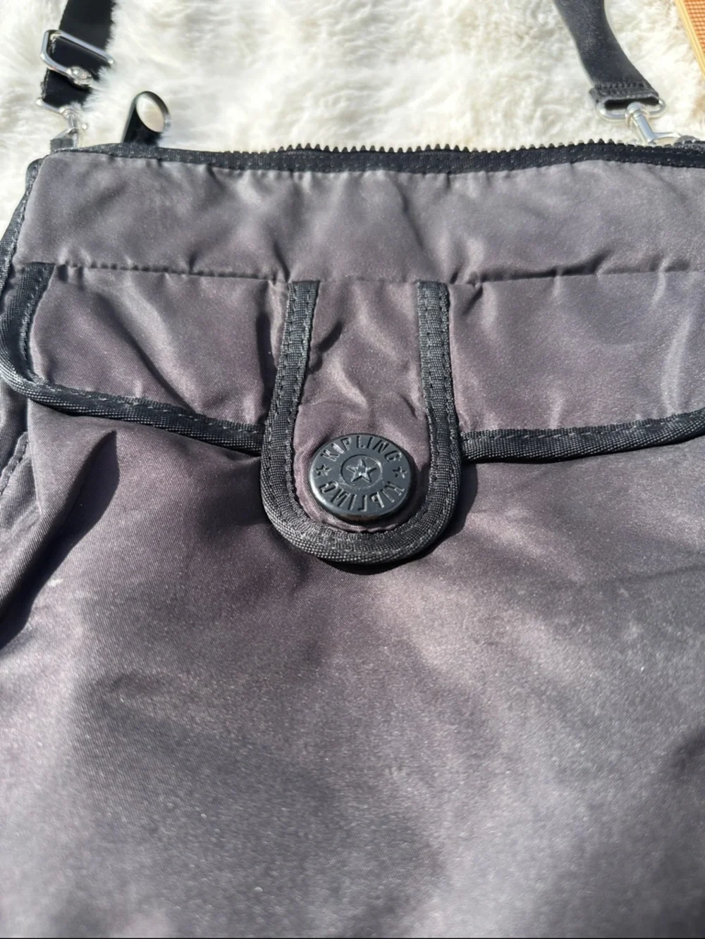 Kipling grilla girlz black crossbody purse multiple pockets adjustable strap